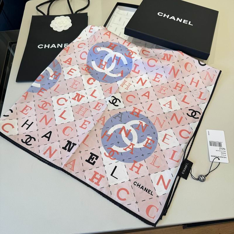 Chanel silk scarf hm23